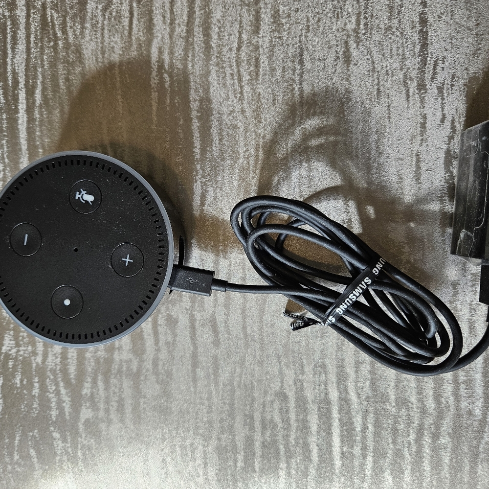 Amazon Echo Dot (2nd Generation) Smart Speaker (Model RS03QR)